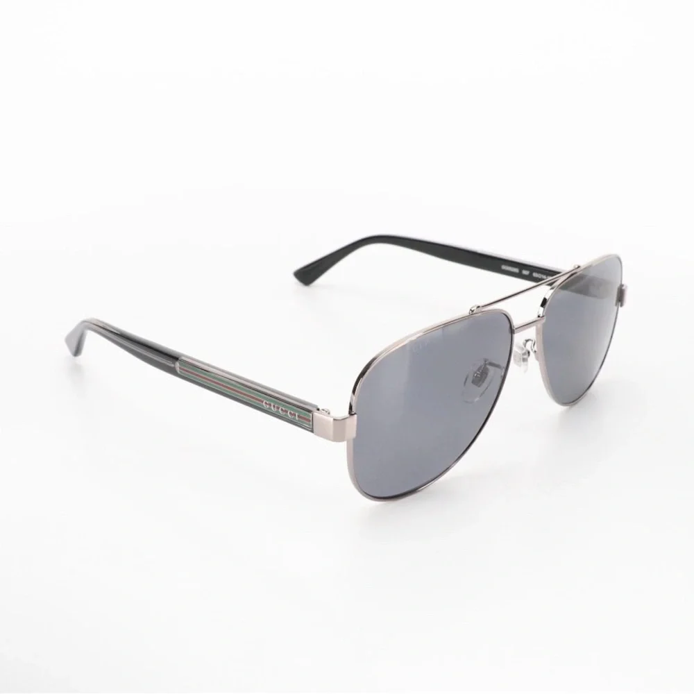Gucci GG0528S 007 Polarized Pilot Sunglasses with Red Case